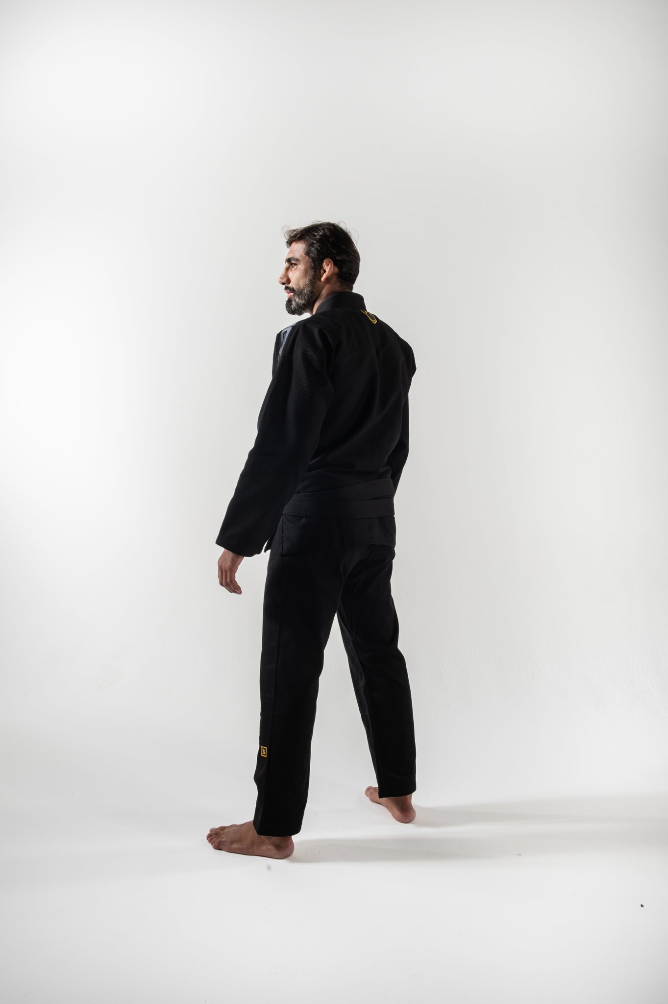 Comp 450 V6 Gi - Black (2023 version)