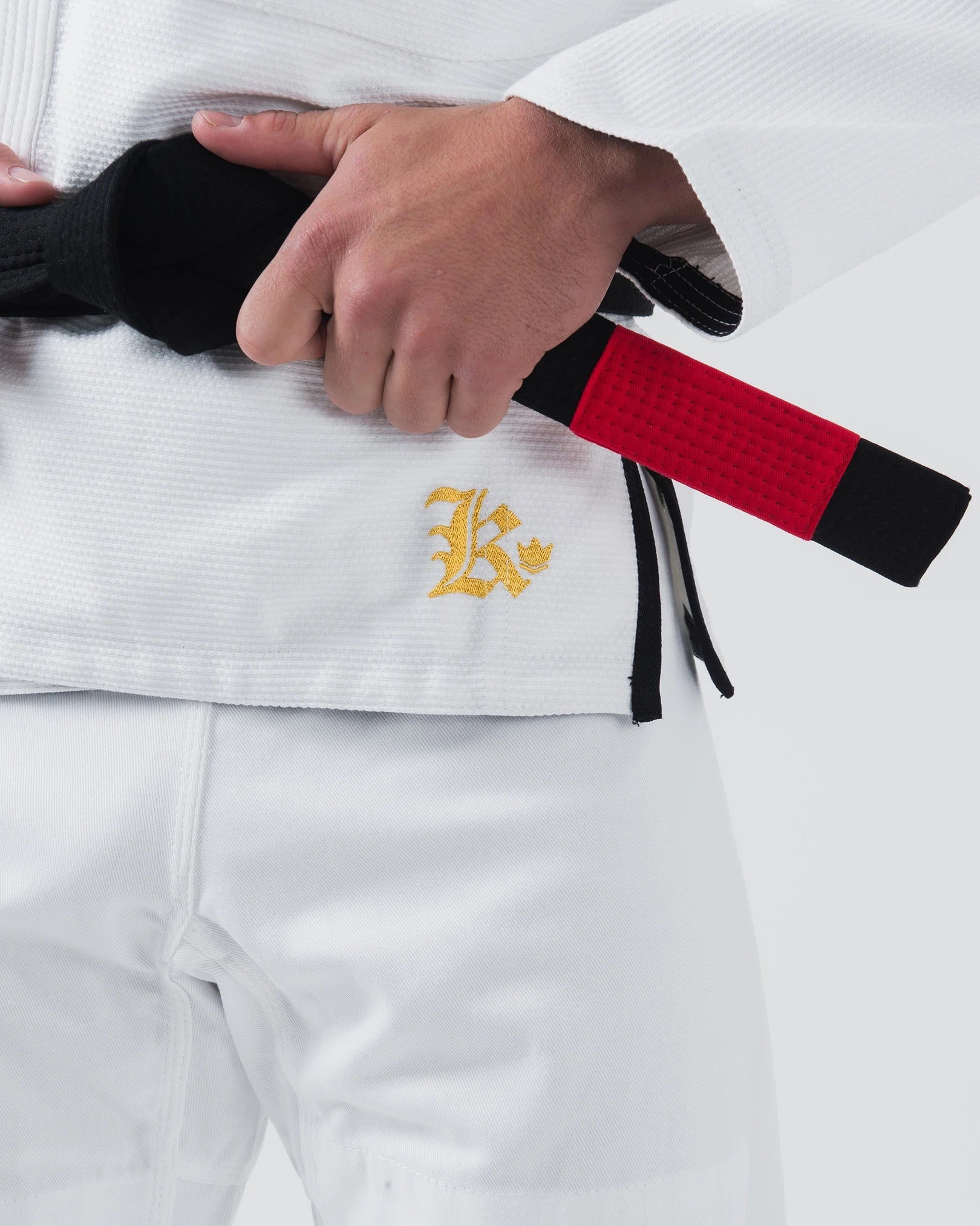 Comp 450 V6 Gi - White