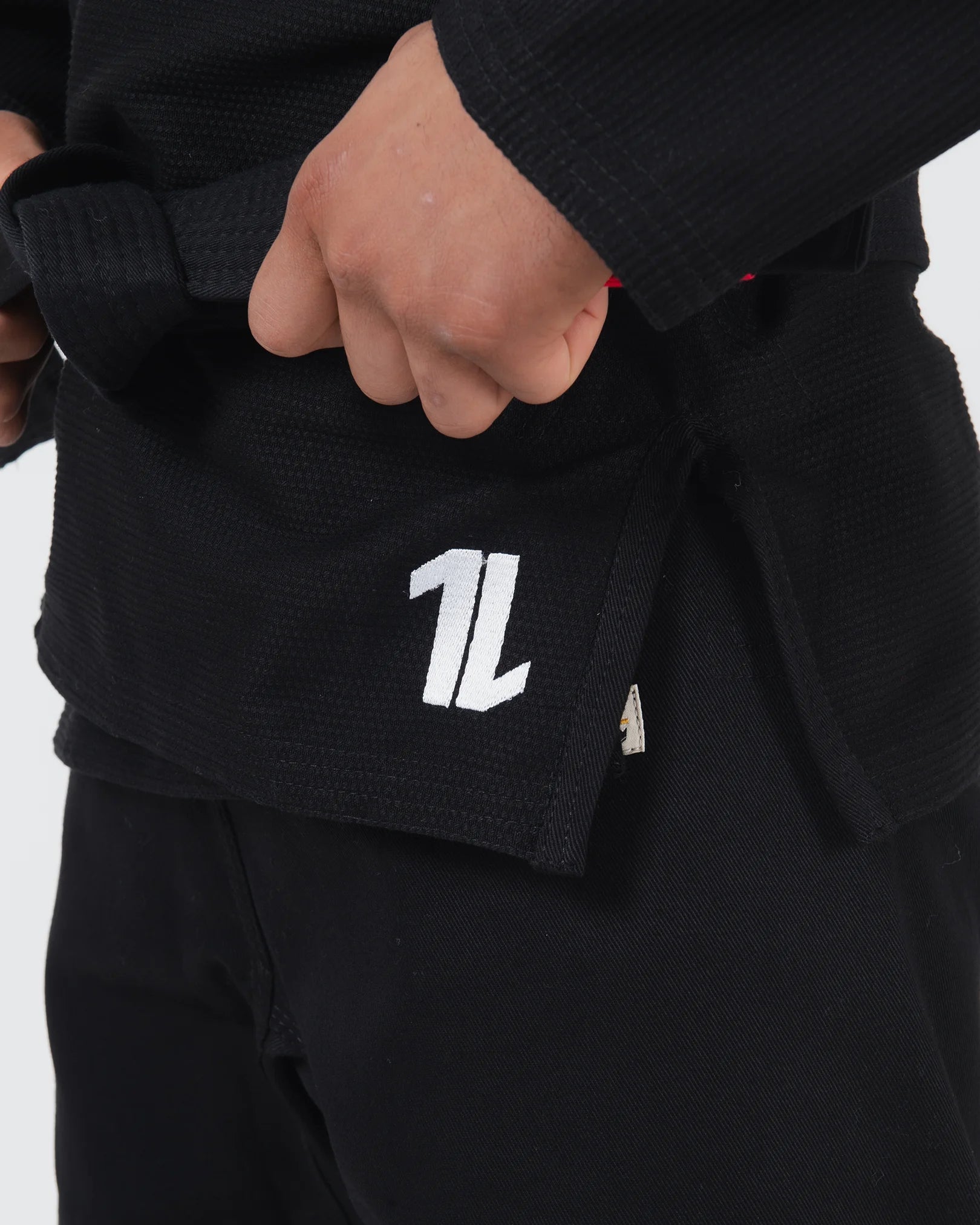 The ONE V2 Jiu Jitsu Gi - Black