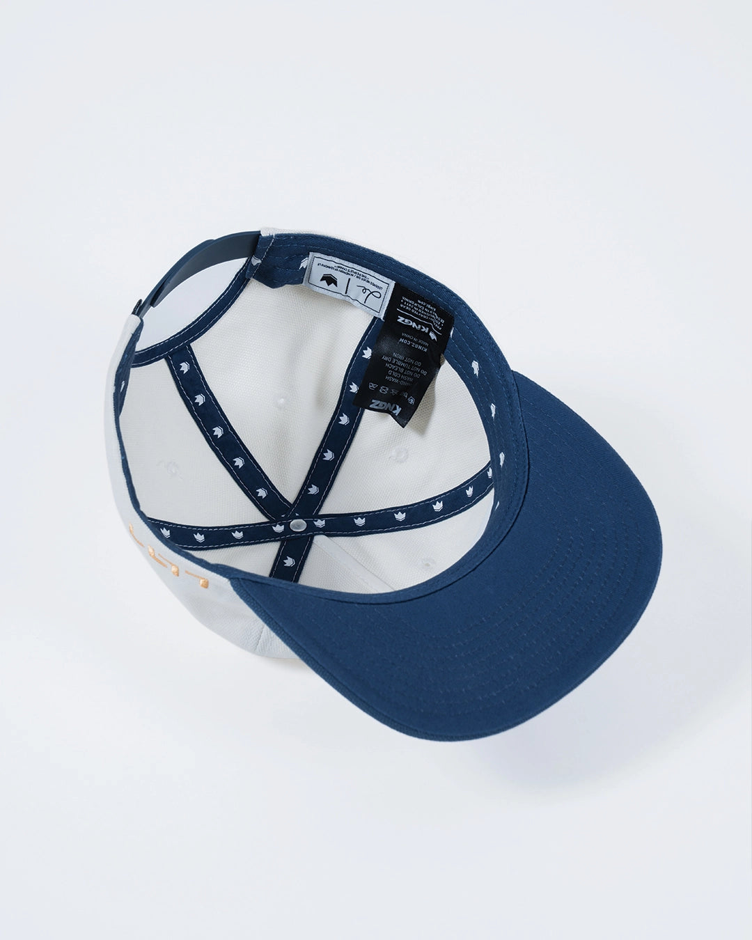 Leandro Lo Champion Mentality Snapback - Cream/Navy