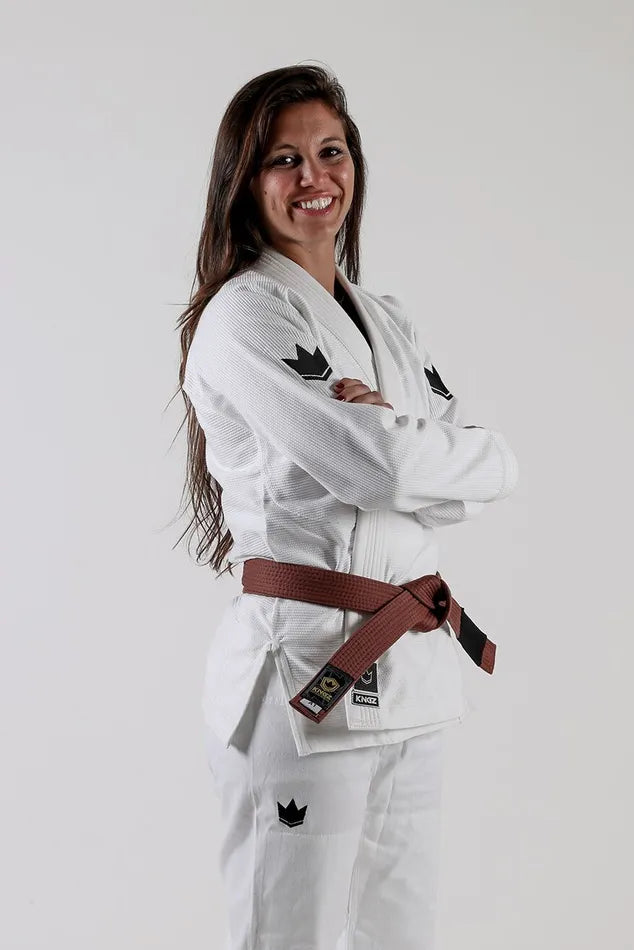 The ONE Womens Jiu Jitsu Gi - Blanc - Ceinture blanche GRATUITE