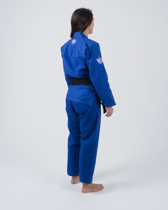 The ONE Womens Jiu Jitsu Gi - Bleu/Lavande - Ceinture blanche GRATUITE